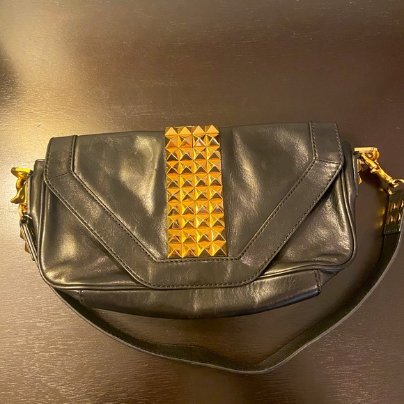 Tory Burch black & gold purse. excellent condition. w/ original dust bag. - Picture 1 of 9